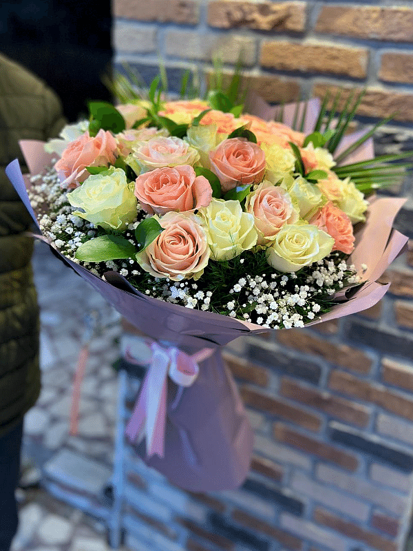  Antalya Lara Çiçekçiler - PEMBE BEYAZ GÜL BUKETİ