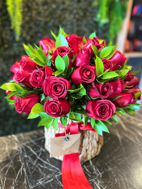  Antalya Lara Çiçekler - GÜL SEPETİ 